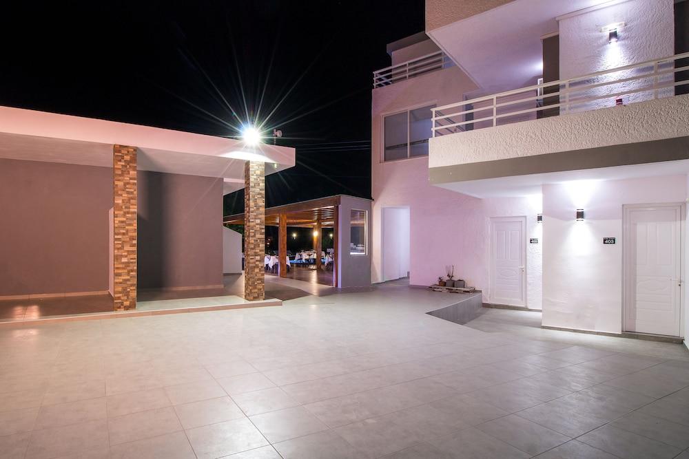 Essential Summer (Adults Only) Faliraki Zewnętrze zdjęcie